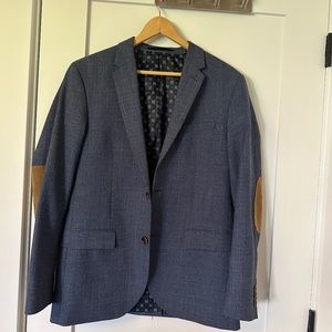 Great looking and barely worn slim fit blazer